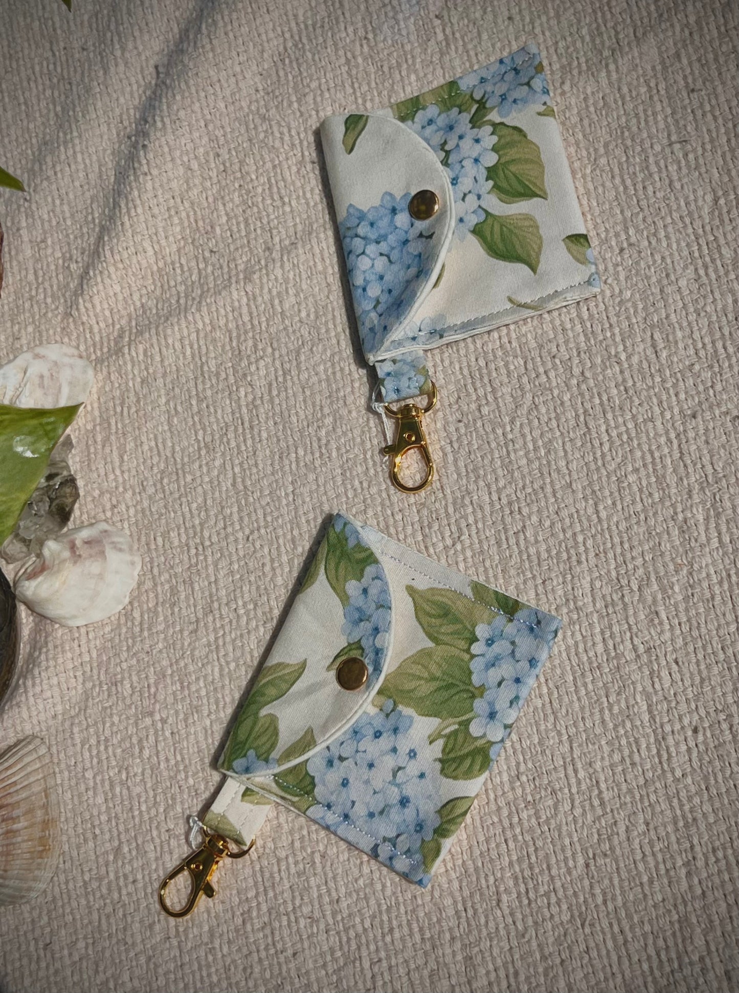 Hydrangea Breeze - Airpod Pouch