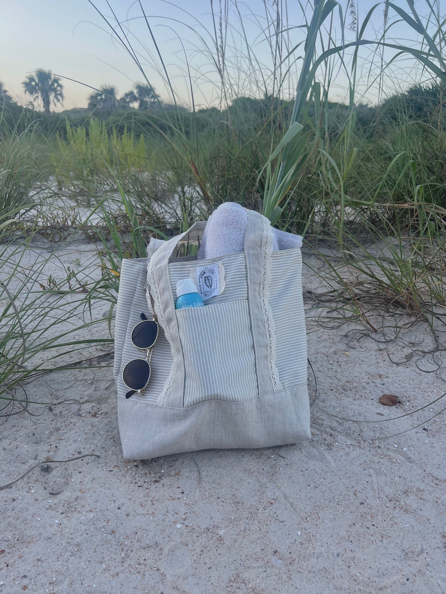Seaside Stripe Tote – Tan Pinstripe