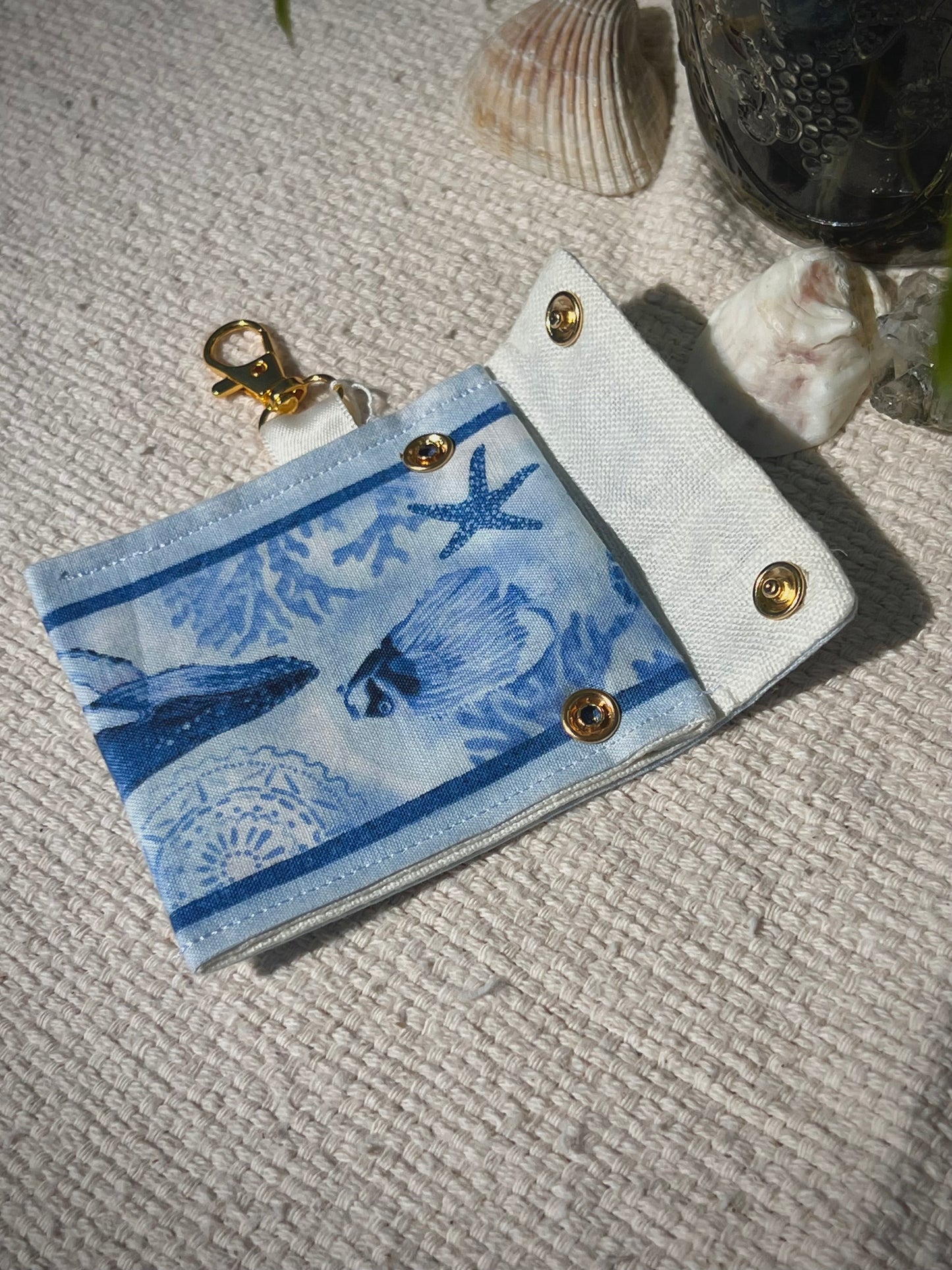 Oceans Treasures - Pocket Pouch