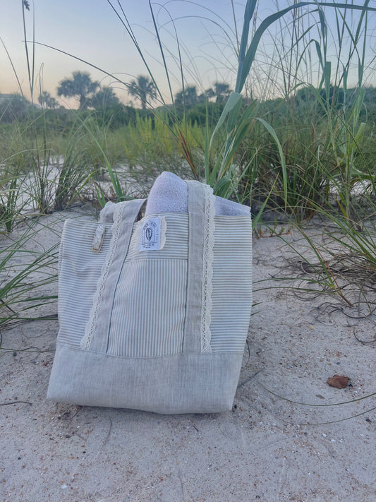Seaside Stripe Tote – Tan Pinstripe