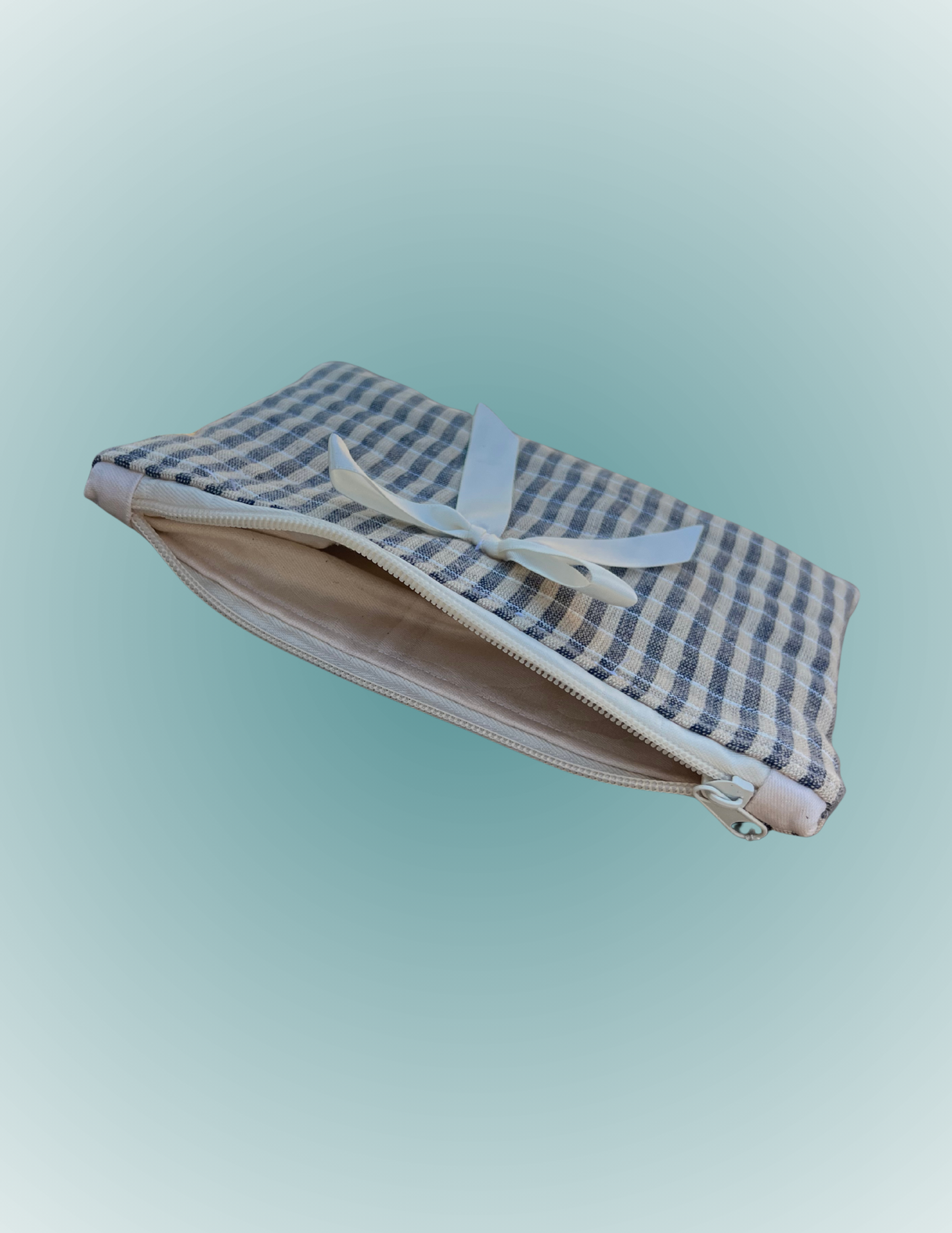 Harbor Plaid - Medium Zip Pouch with Bow