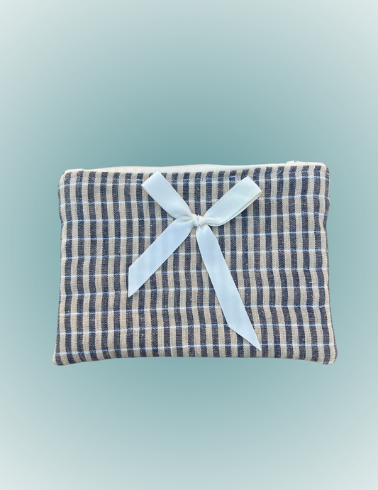 Harbor Plaid - Medium Zip Pouch with Bow
